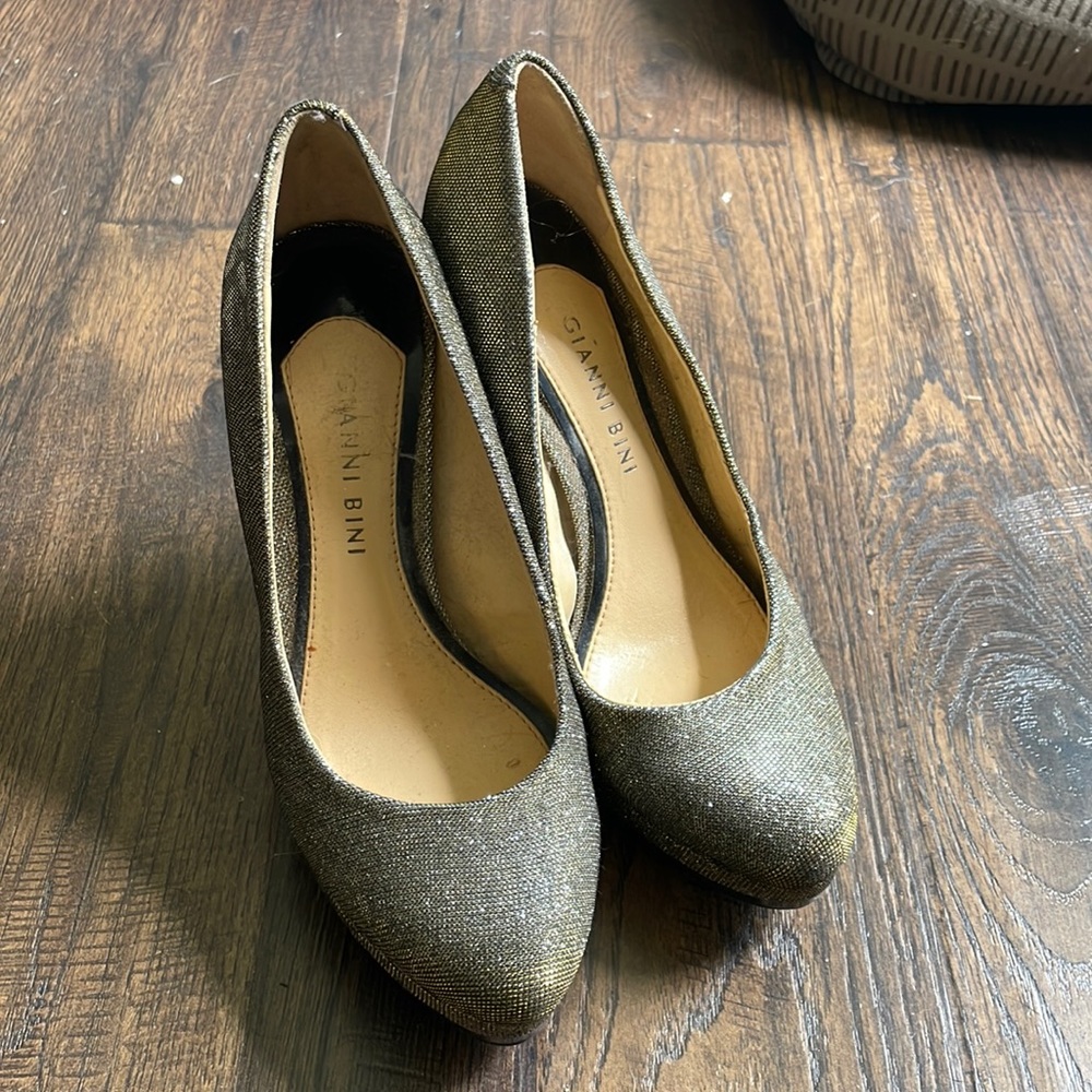 Gianni bini shiny heels